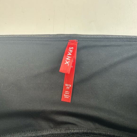 Spanx Leggings Women's 1X Black Faux Leather High Rise High Waisted Pull On - Picture 6 of 8